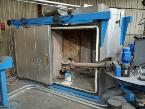 used ferry rs3-120 3 arm rotational molding machine
